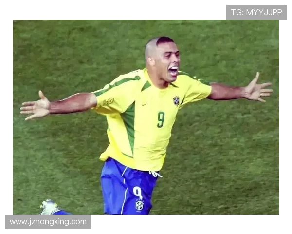 光头足球明星在韩国的崛起与传奇人生背后的故事揭秘